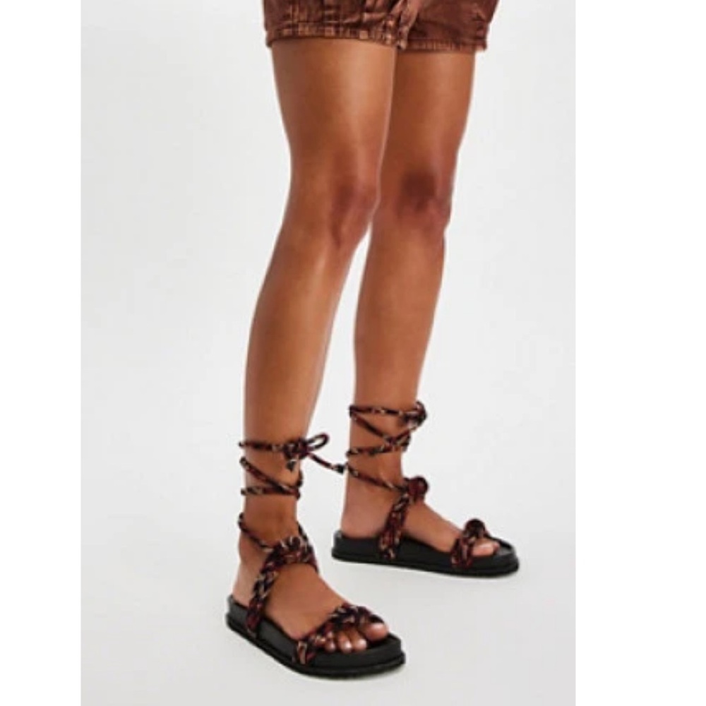 Free People Resort-Ready Wrap Sandals in Berry Bohemian Artisanal Women’s 9 NWT - Picture 12 of 13